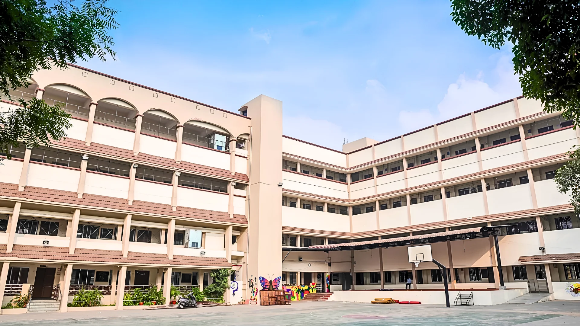 Somalwar School Nikalas campus